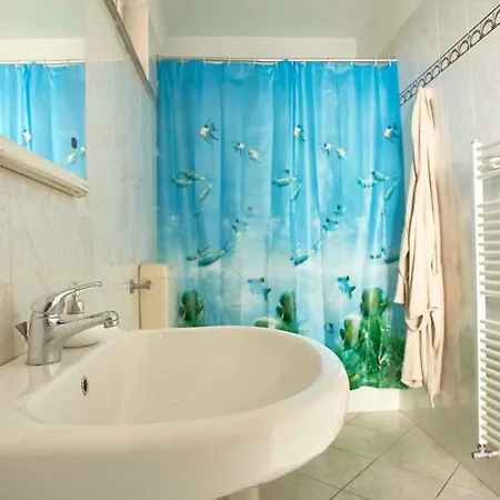 בית נופש Casa Mare Blu Codice Citra Oo9o34 Lt 1168 לואנו